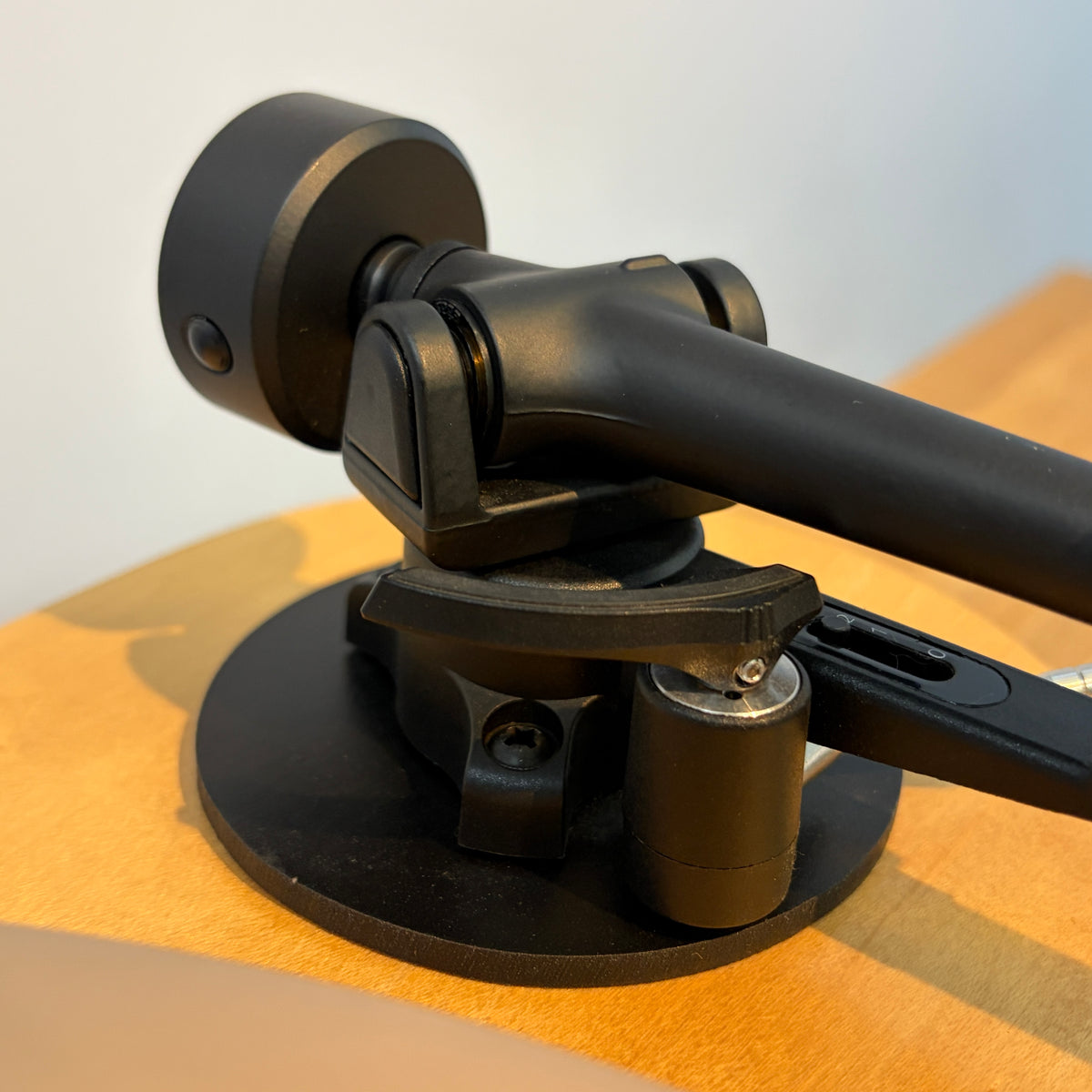 Inspire Elevation Turntable & Rega RB202 Tonearm