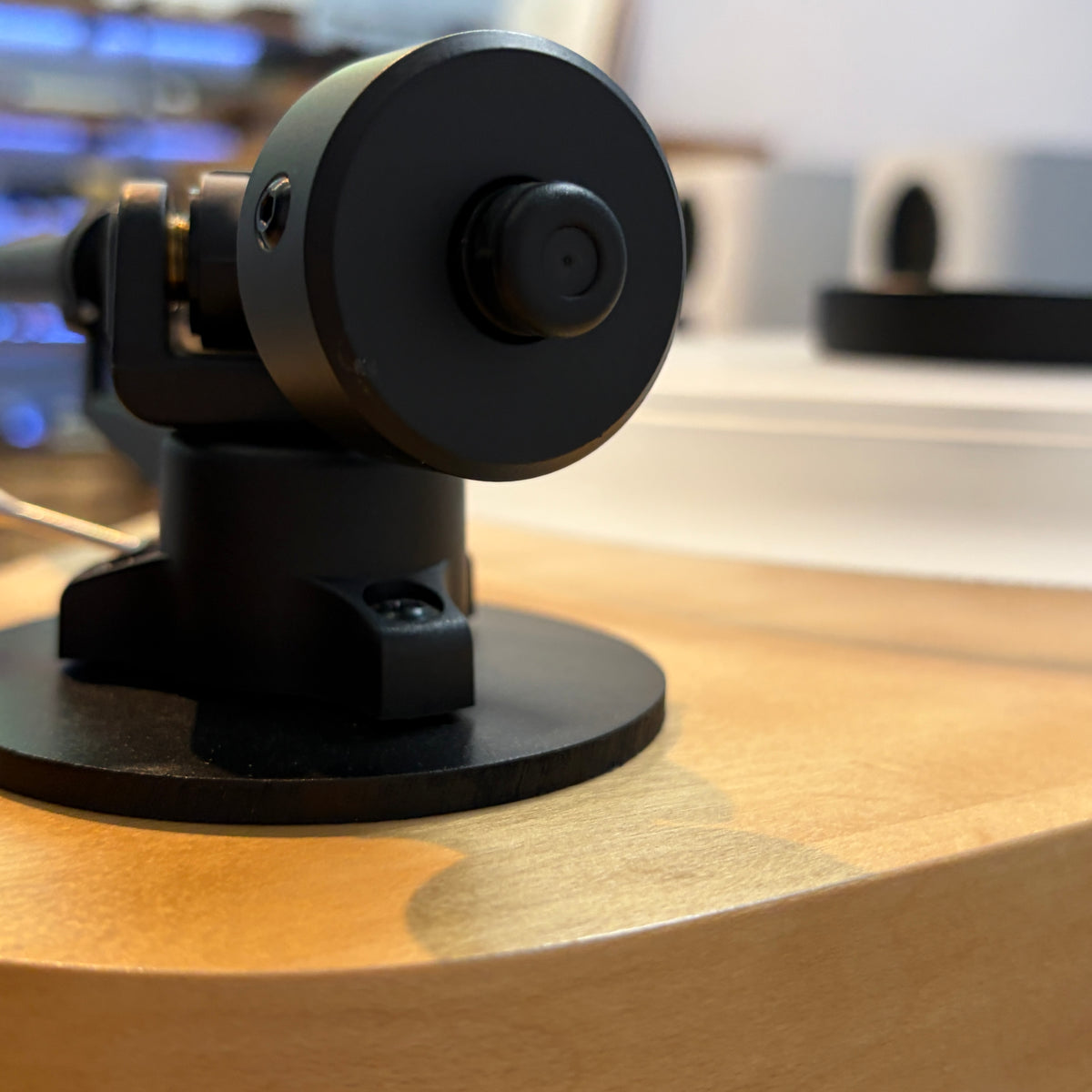 Inspire Elevation Turntable & Rega RB202 Tonearm