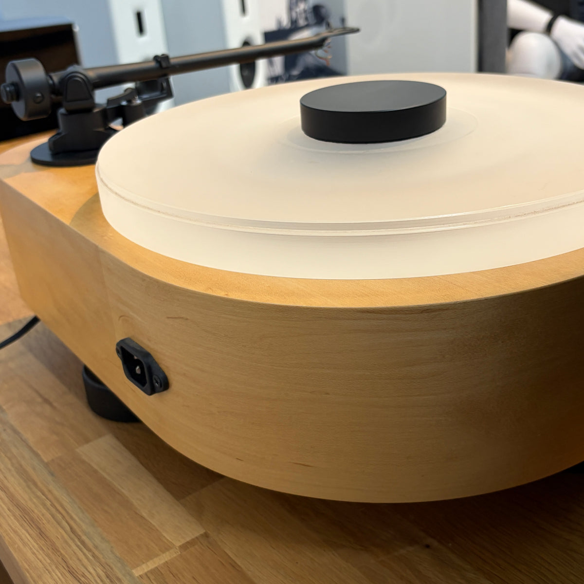 Inspire Elevation Turntable & Rega RB202 Tonearm