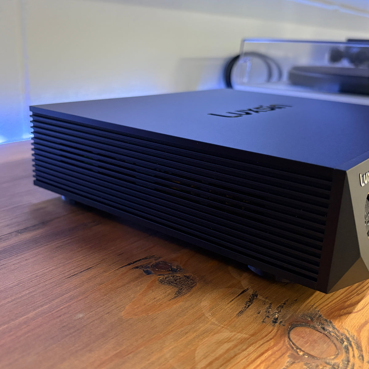 Luxsin X8 Headphone Amplifier DAC & Pre Amplifier - Ex-Demo (5/5 Condition)