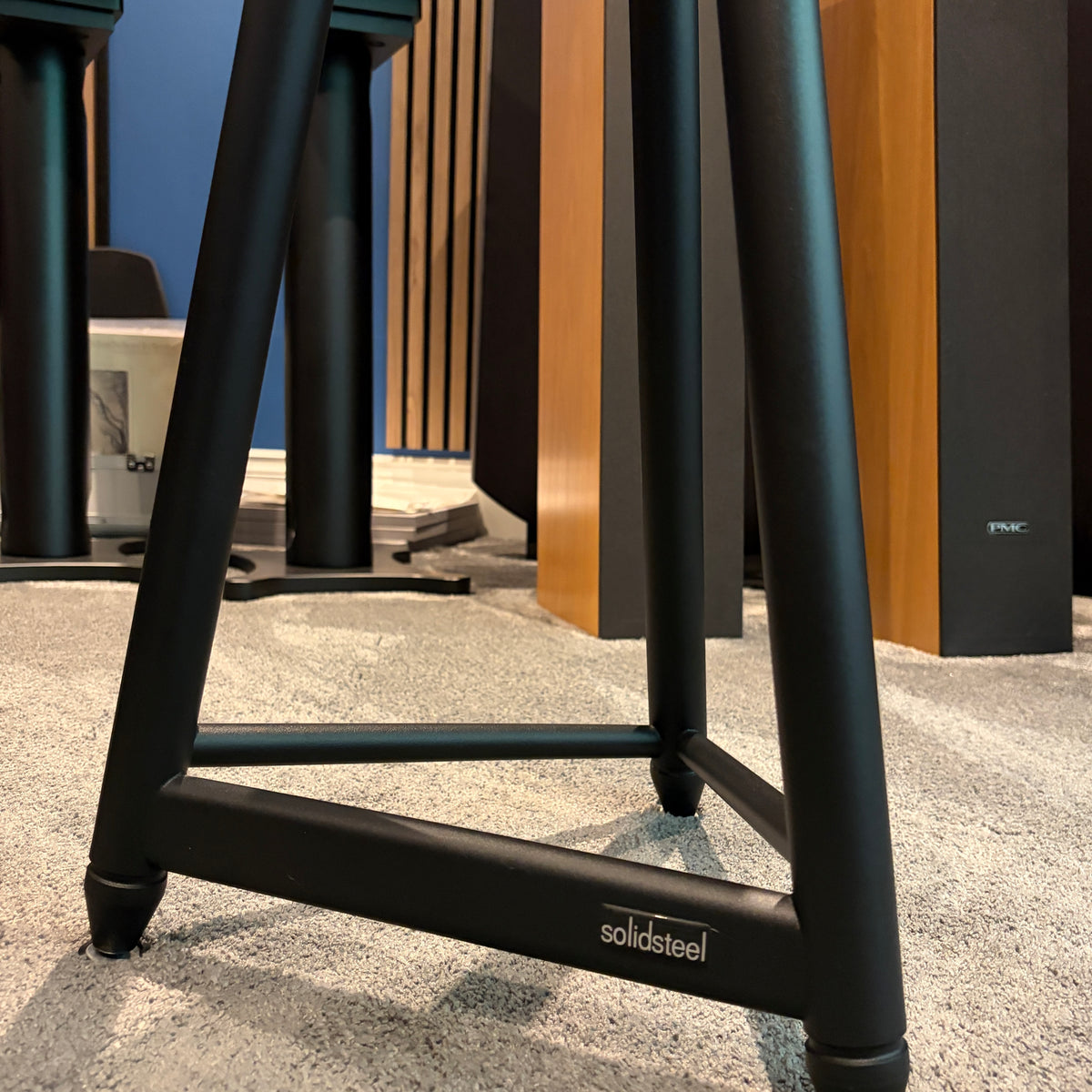 Solidsteel SS-6 Speaker Stand - Pair - Black