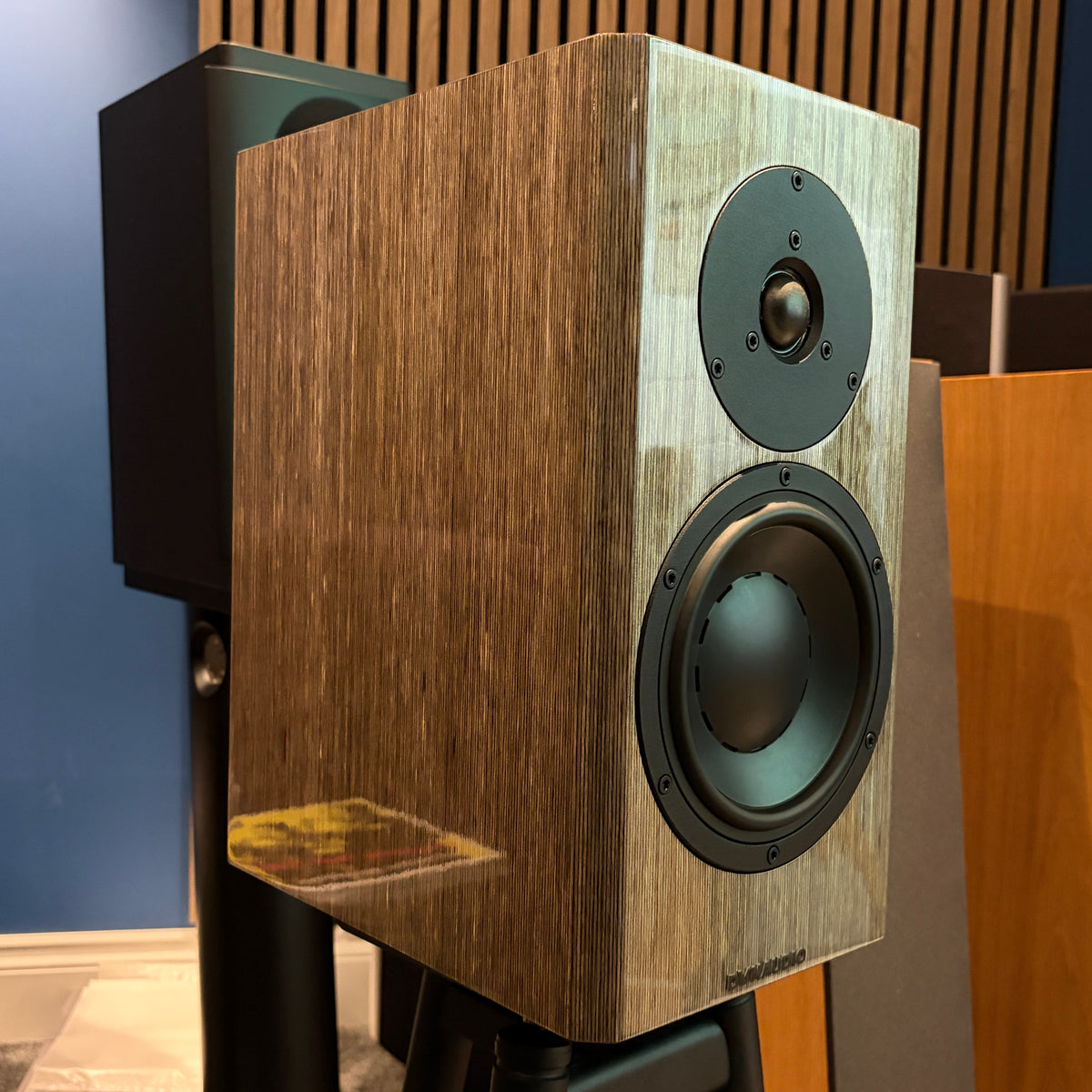 Dynaudio Special 40 - Anniversary Bookshelf Speakers - High Gloss Grey Birch