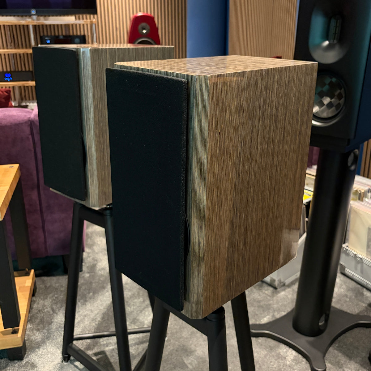 Dynaudio Special 40 - Anniversary Bookshelf Speakers - High Gloss Grey Birch