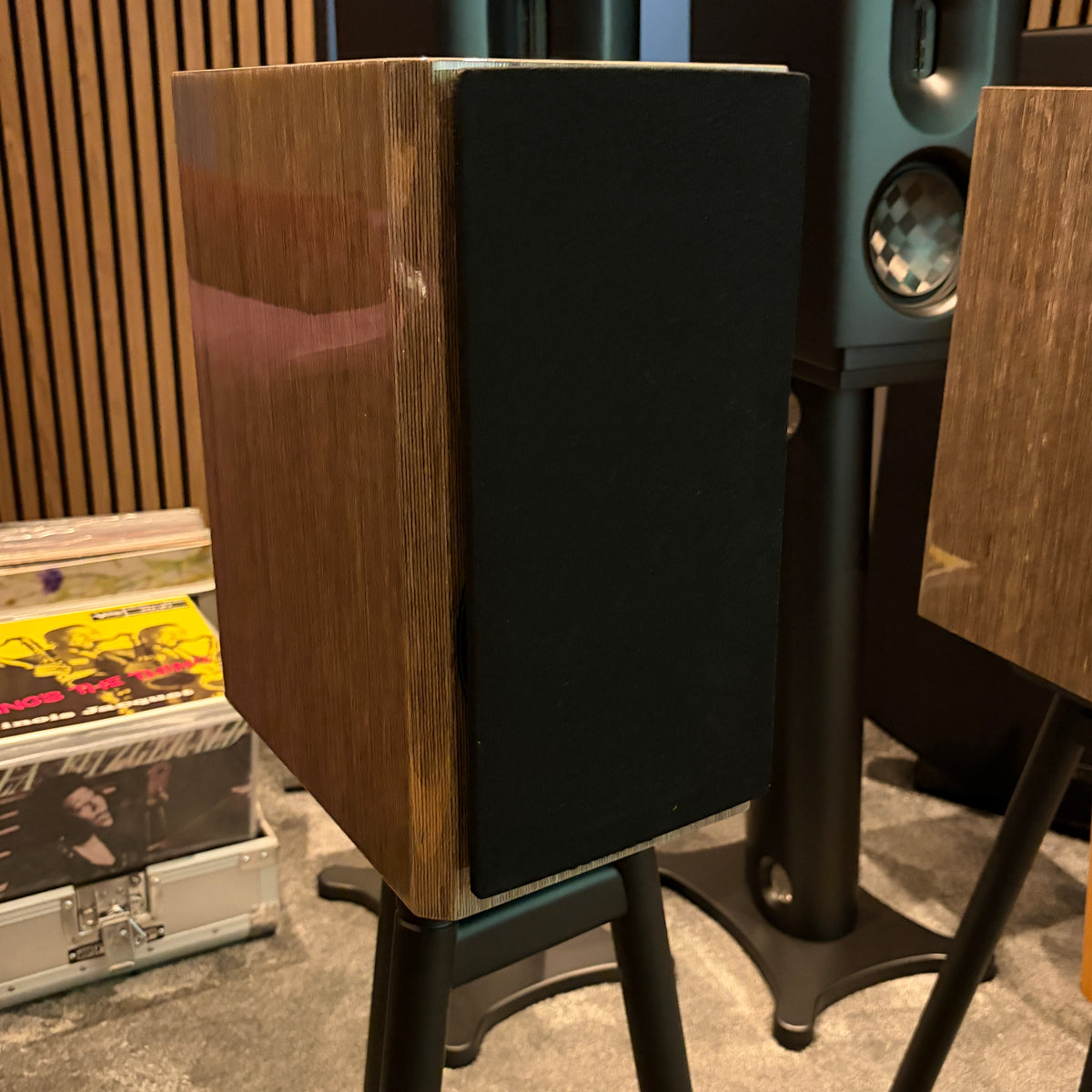 Dynaudio Special 40 - Anniversary Bookshelf Speakers - High Gloss Grey Birch