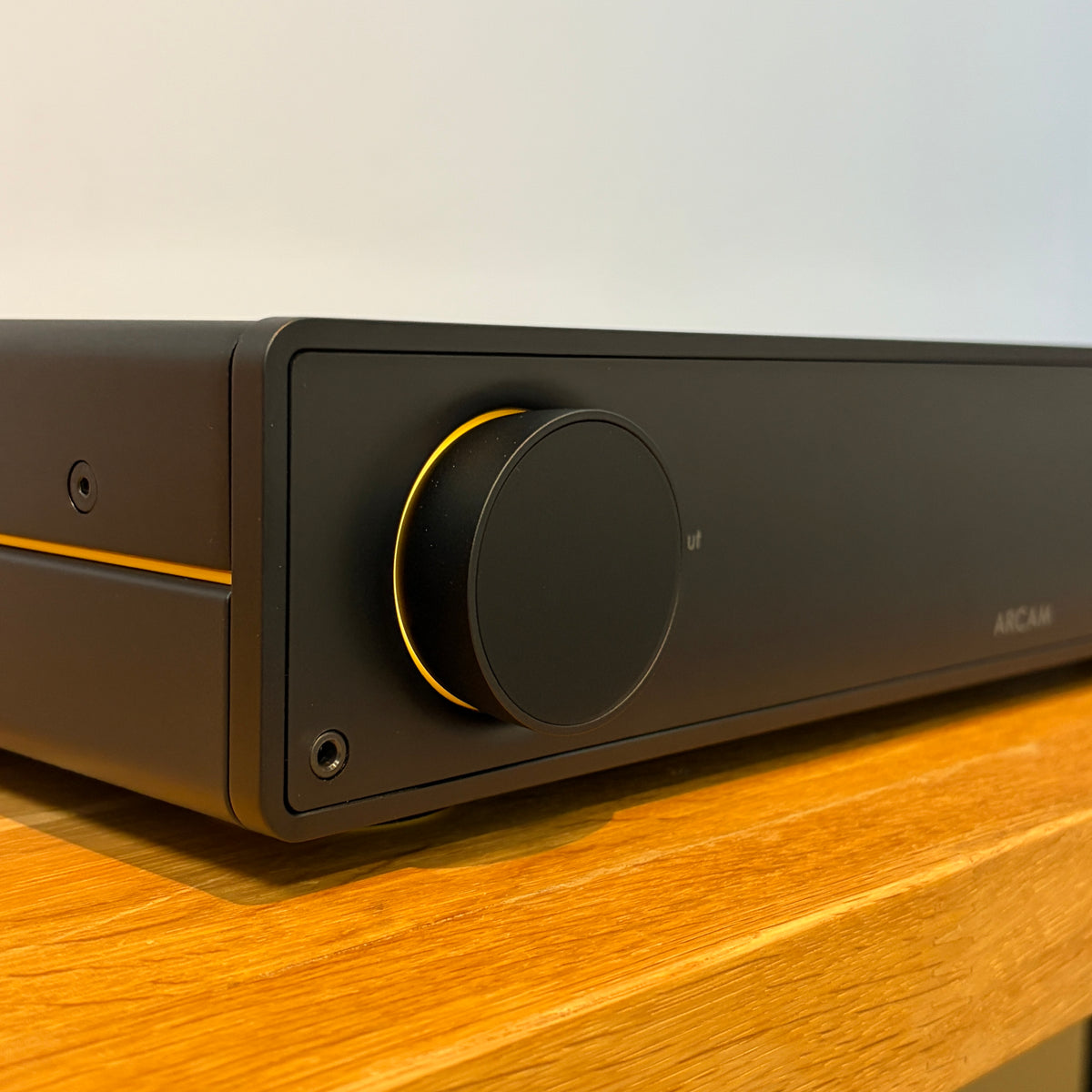 Arcam A25 Integrated Amplifier - Black