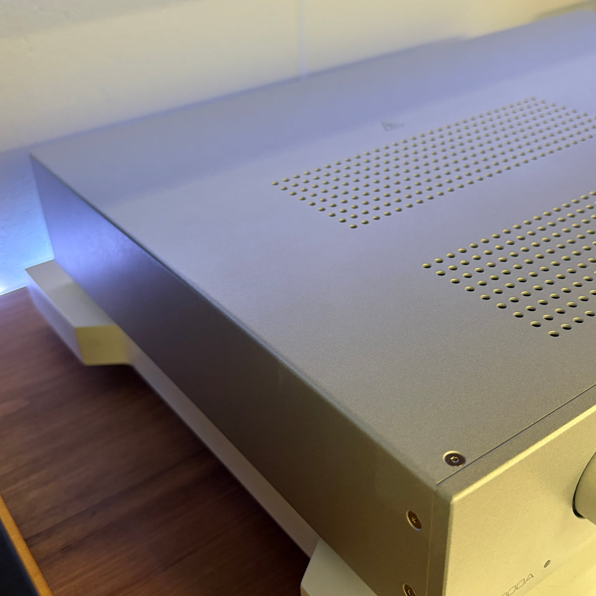 Audiolab 7000A Integrated Amplifier - Silver