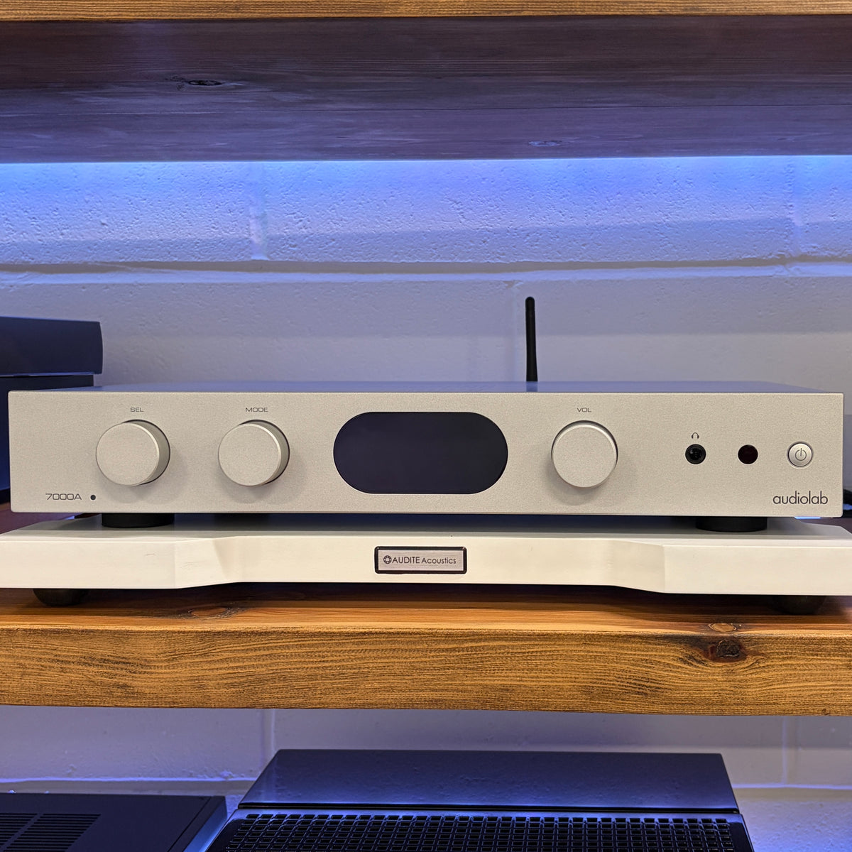Audiolab 7000A Integrated Amplifier - Silver