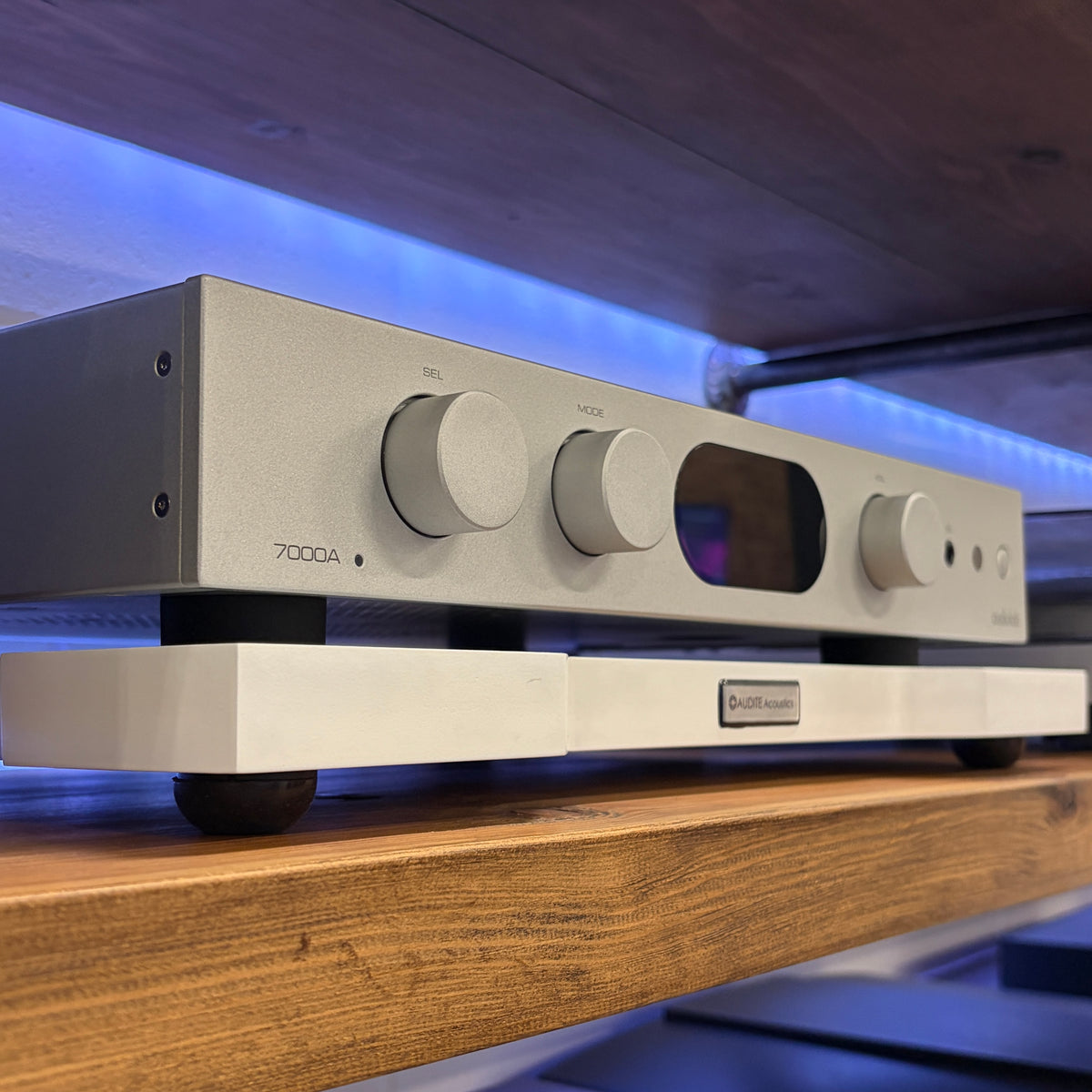 Audiolab 7000A Integrated Amplifier - Silver