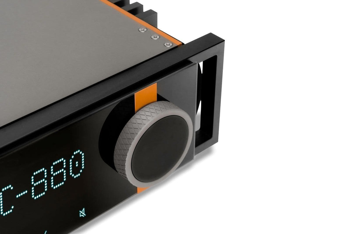 Aavik C-880 Control Pre Amplifier