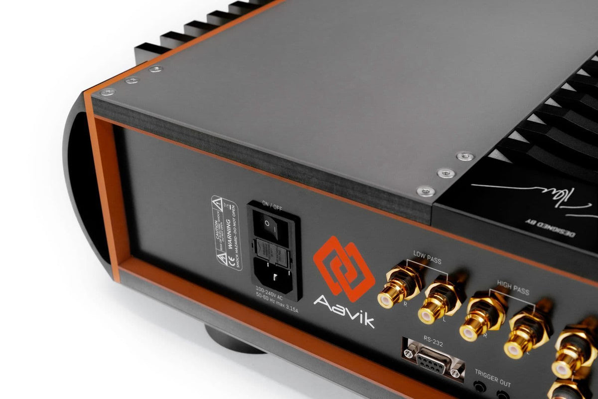 Aavik C-880 Control Pre Amplifier