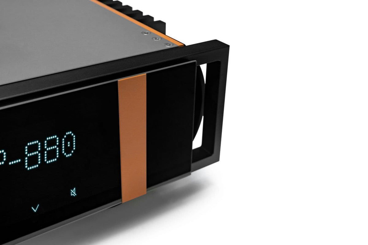 Aavik P-880 Power Amplifier