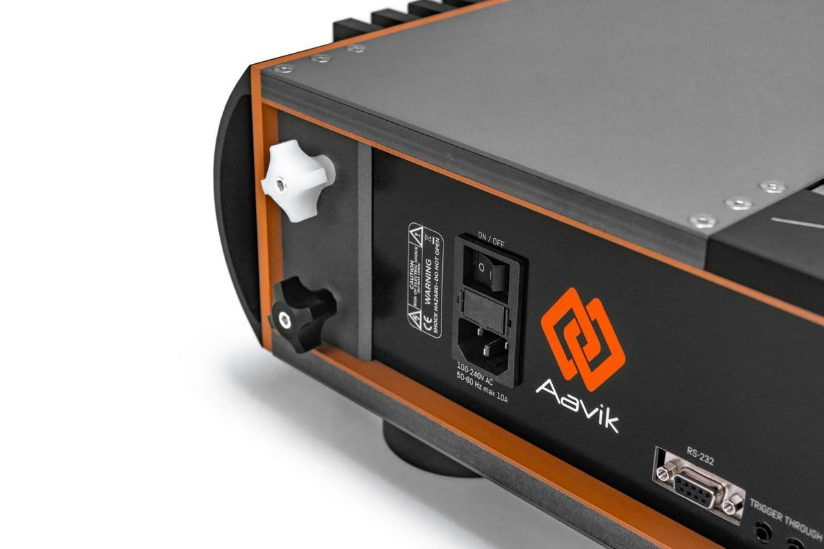 Aavik P-880 Power Amplifier