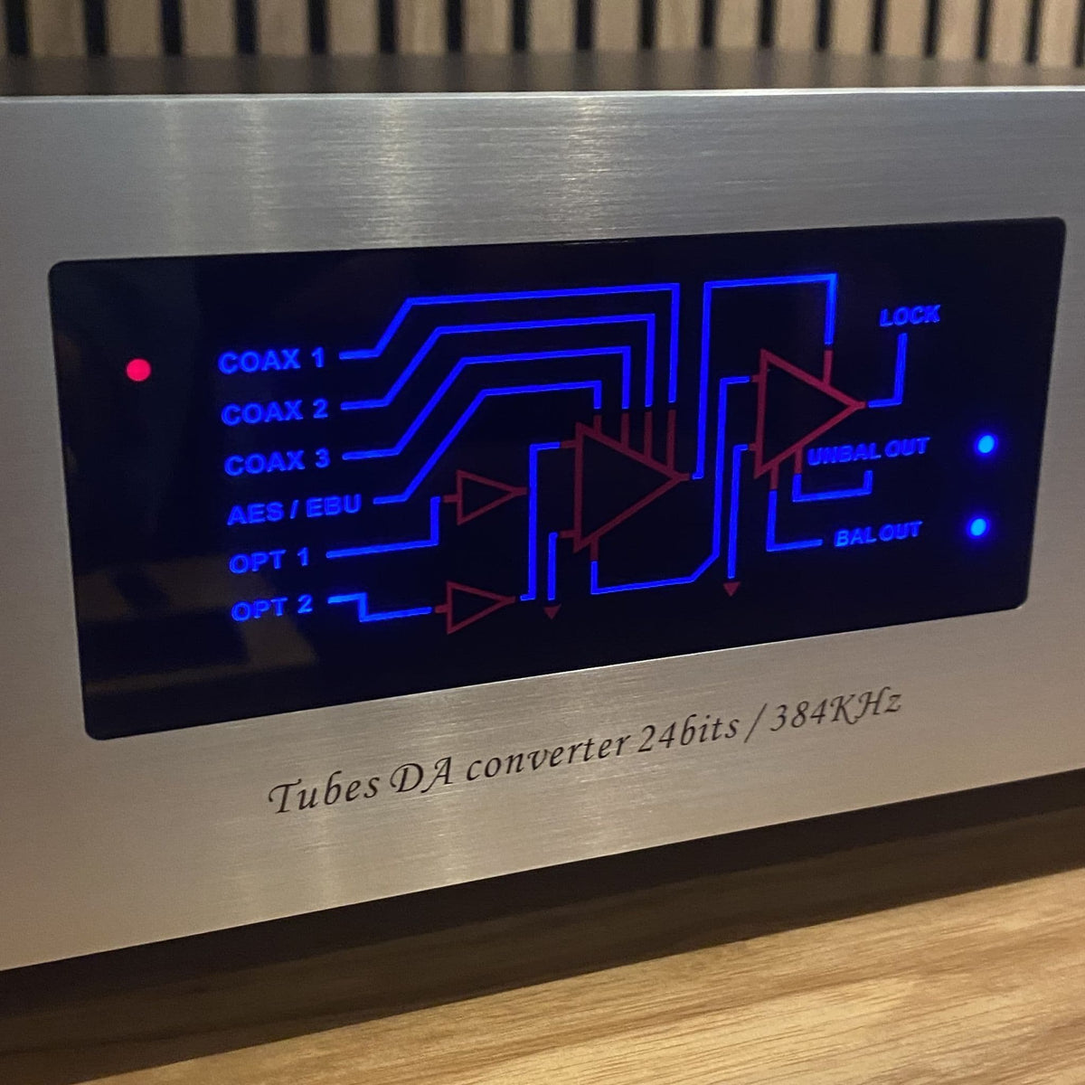 Advance Acoustic MDA-503 24-bit / 384 kHz Tube DAC