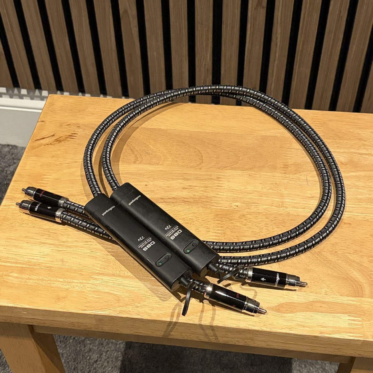 AudioQuest Niagara Analogue Interconnect 72v DBS 1m  RCA