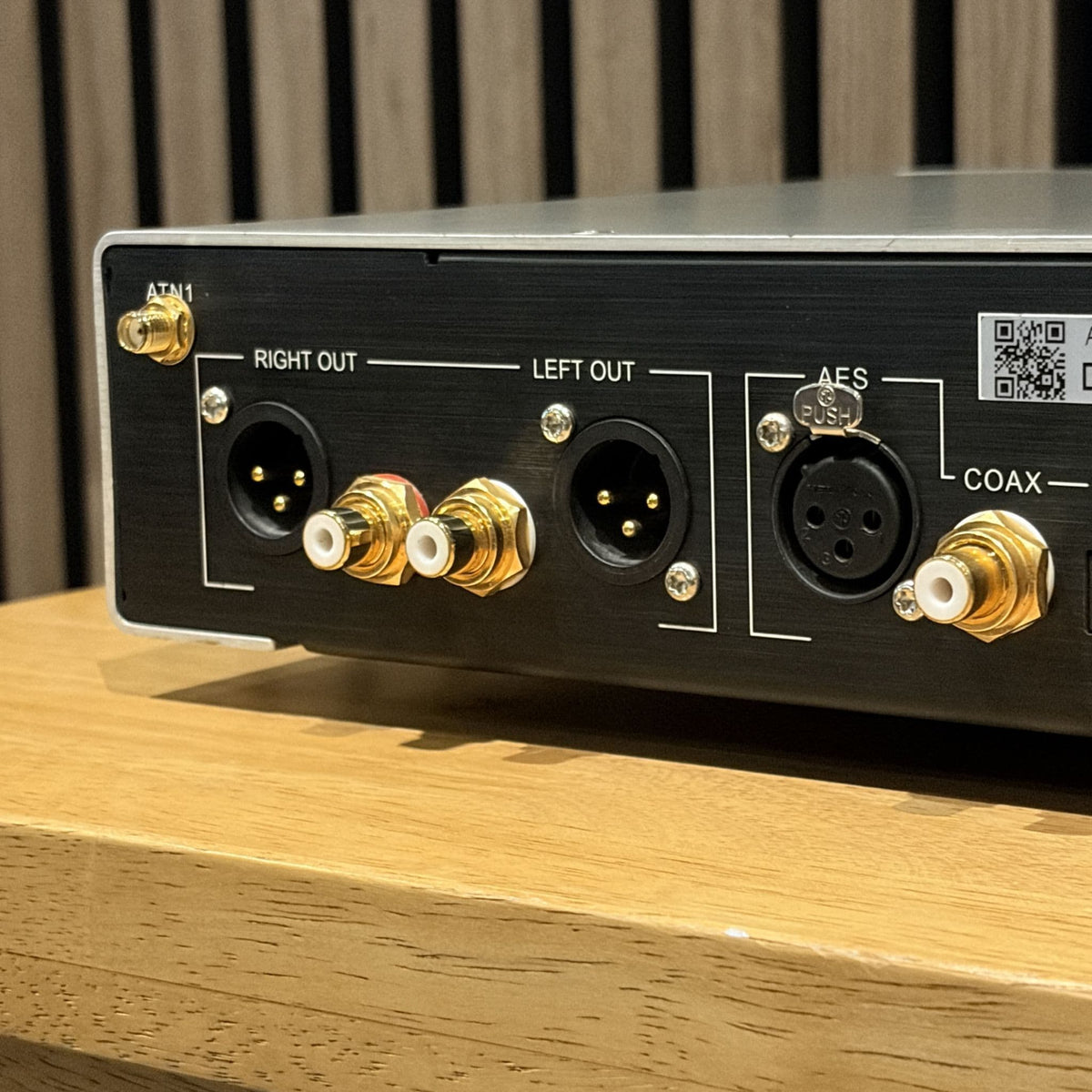AURALiC ALTAIR Wireless Streaming DAC - Silver