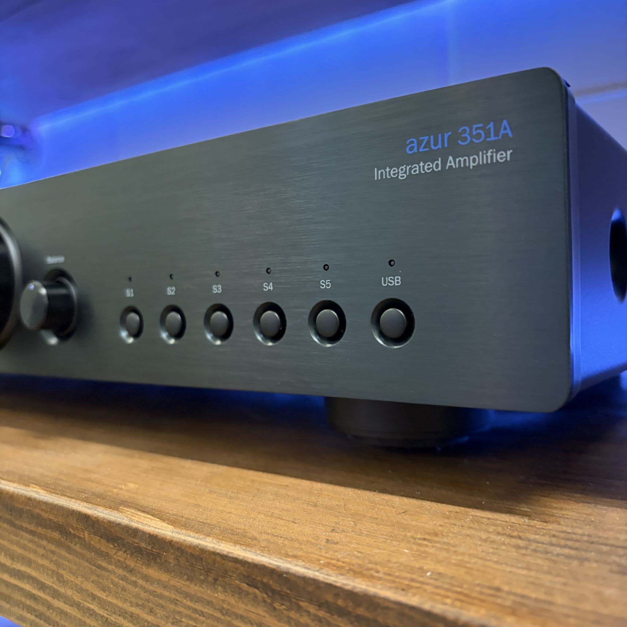 Cambridge Audio Azur 351A Integrated Amplifier | Audio Emotion
