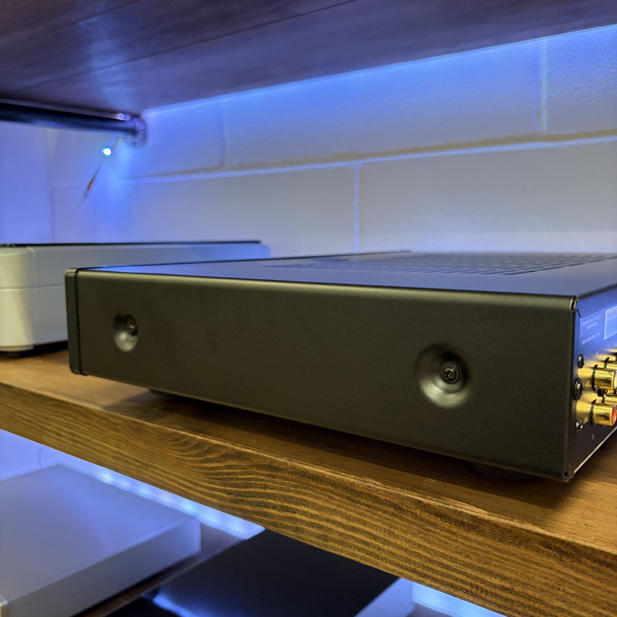 Cambridge Audio Azur 351A Integrated Amplifier | Audio Emotion