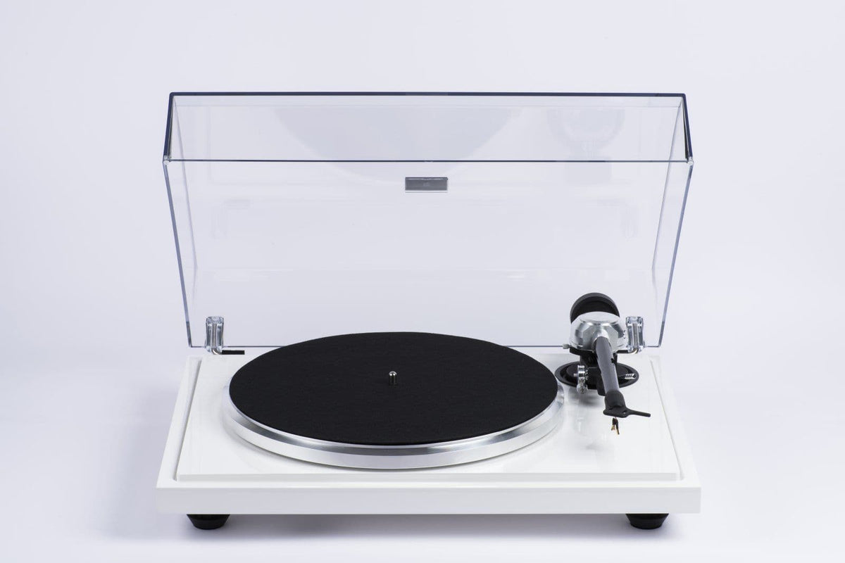 E.A.T B-Sharp Turntable