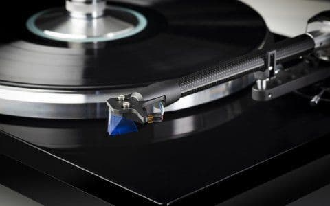 E.A.T B-Sharp Turntable