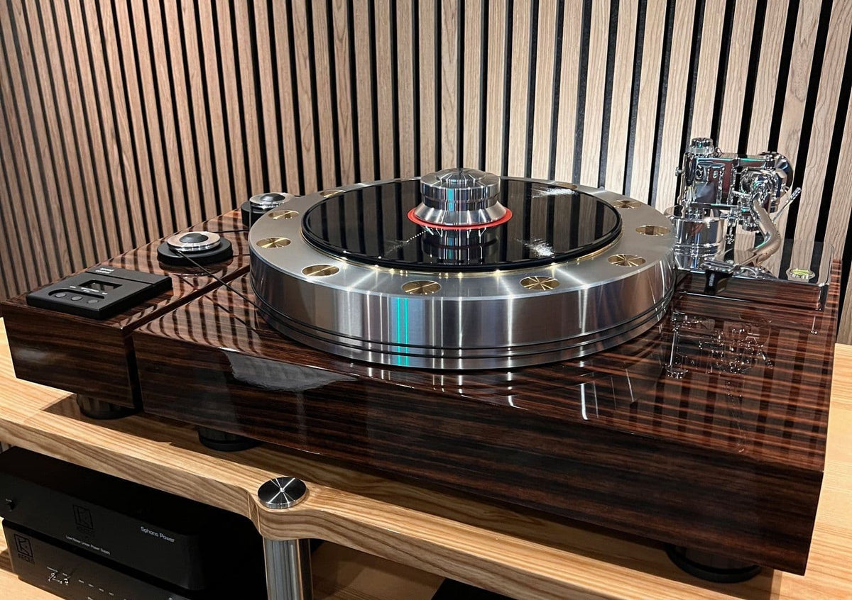 E.A.T Fortissimo Turntable