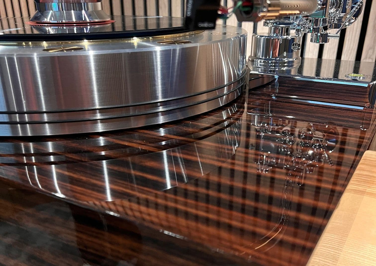 E.A.T Fortissimo Turntable