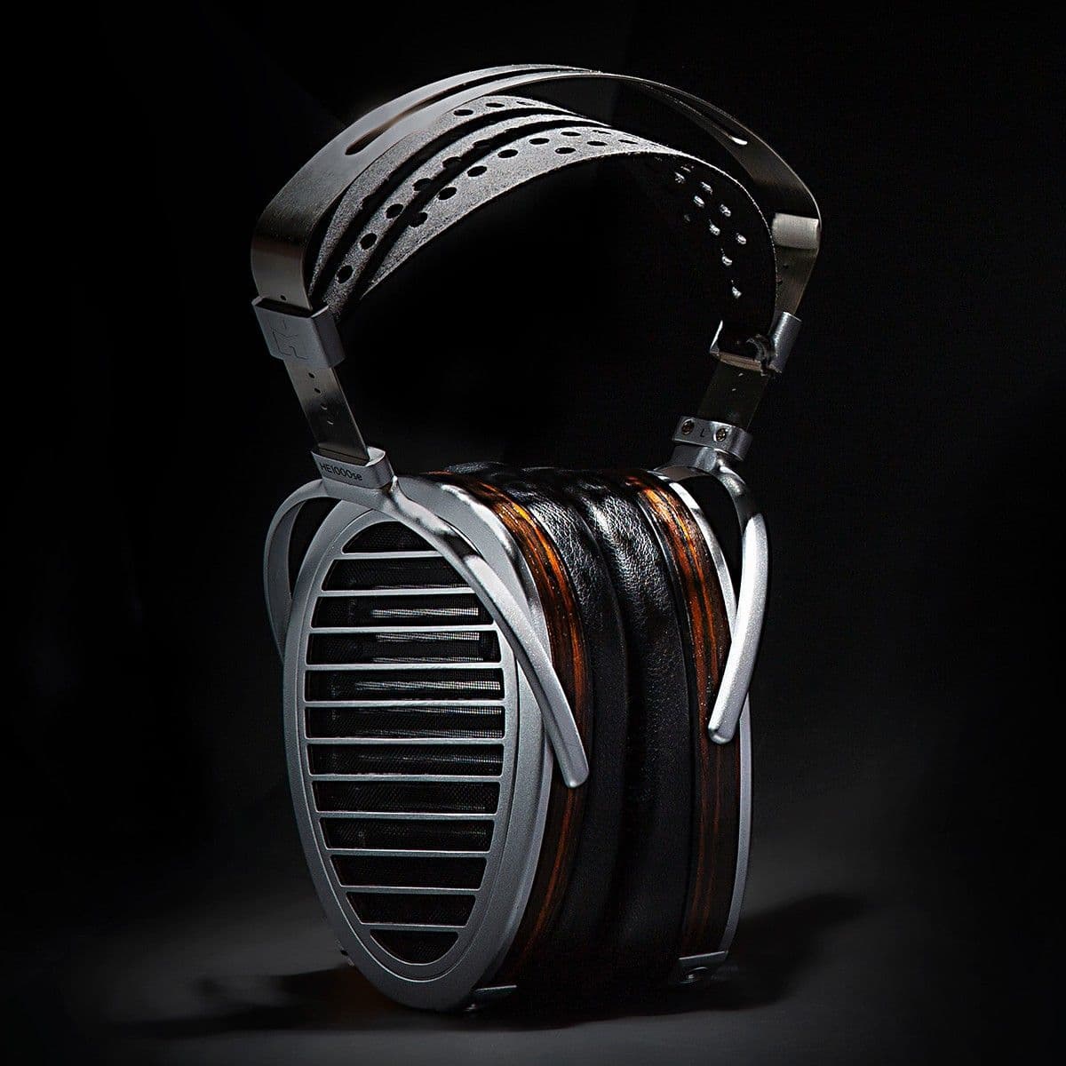 HiFiMan HE1000 SE Planar Magnetic Headphones