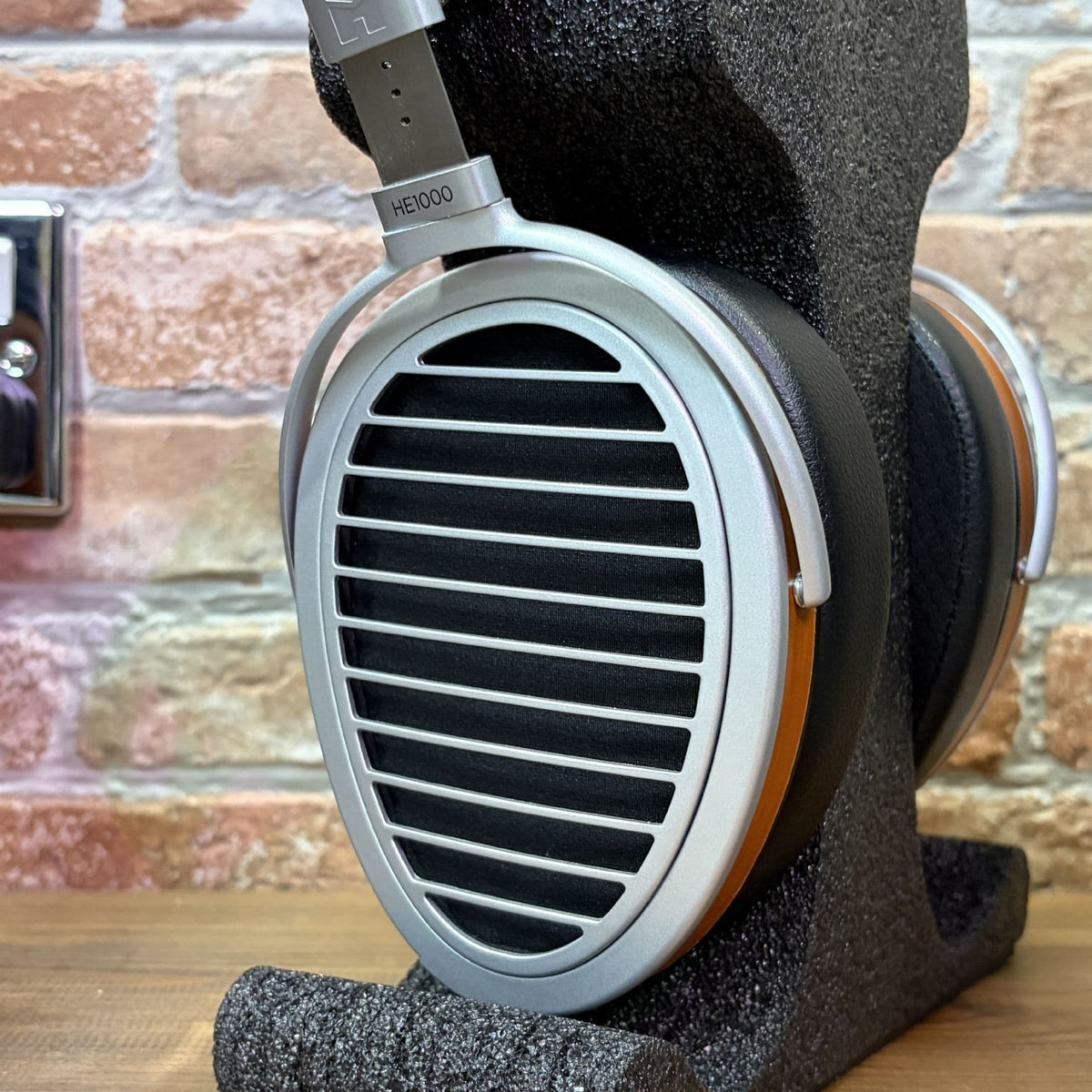 HiFiMan HE1000 Stealth Magnet Headphones