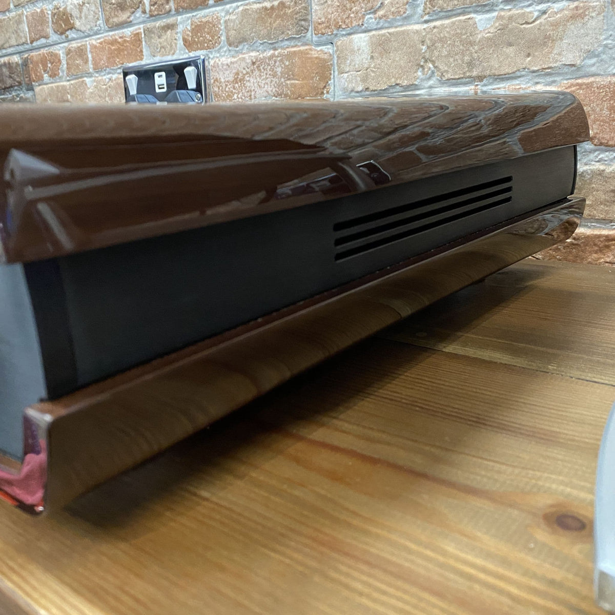 Java Hi-Fi 'Single Shot' LDR Preamplifier  - Gloss Walnut/Matt Black