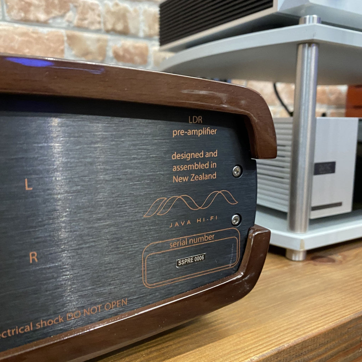 Java Hi-Fi 'Single Shot' LDR Preamplifier  - Gloss Walnut/Matt Black