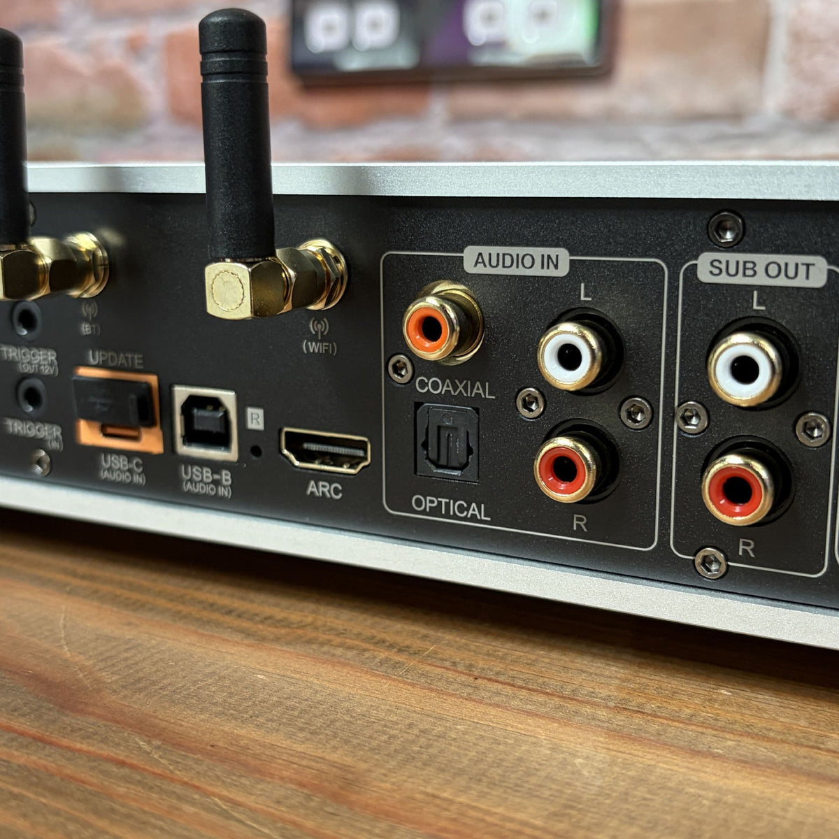 Luxsin X9 Headphone Amplifier DAC & Pre Amplifier - Ex Demo