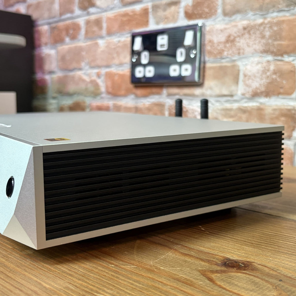 Luxsin X9 Headphone Amplifier DAC & Pre Amplifier - Ex Demo