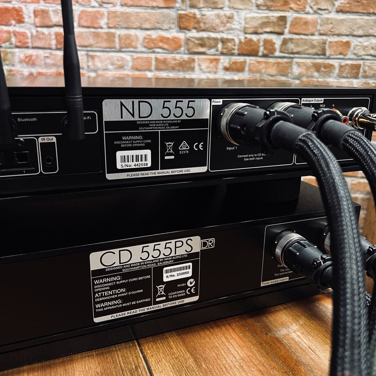 Naim ND555 Network Audio Player & Naim NAPS 555  DR
