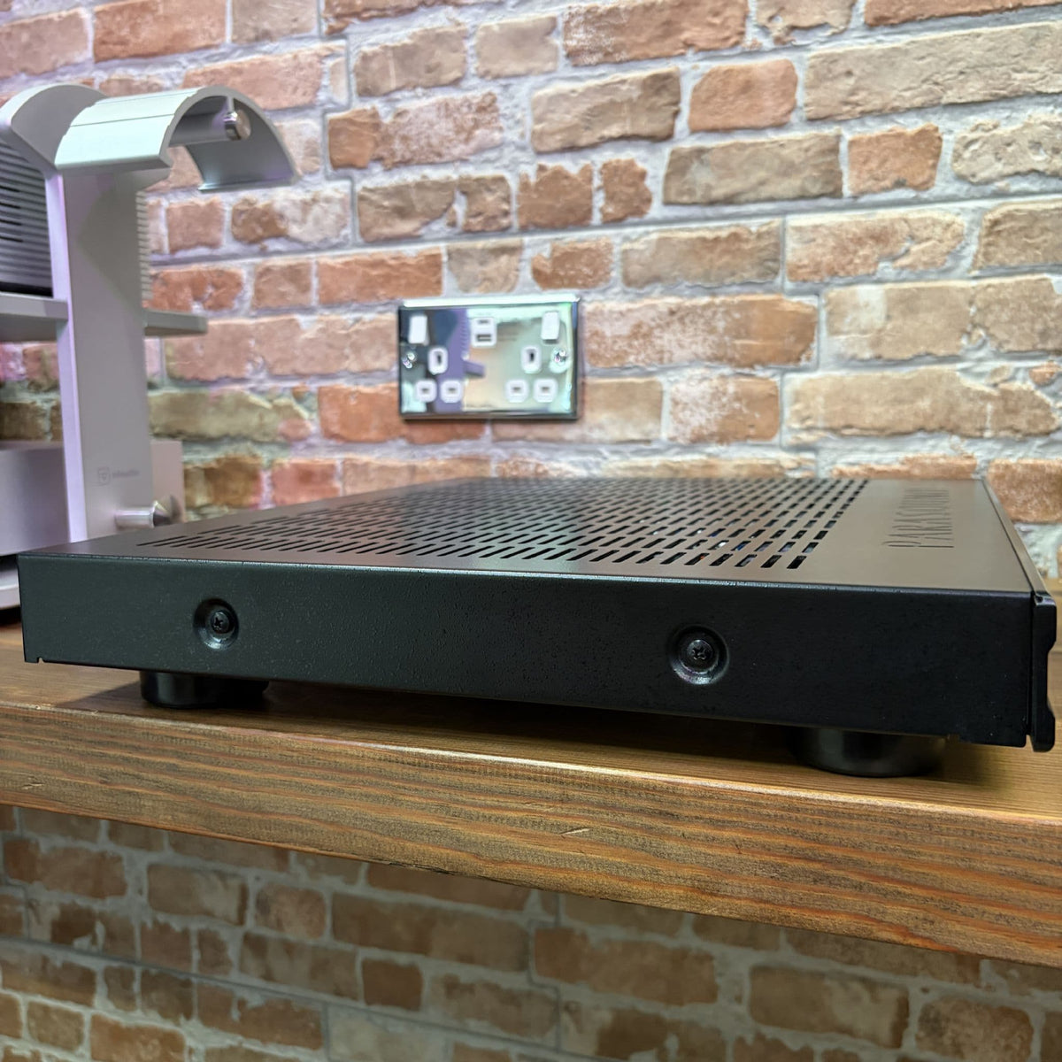 Parasound 275 v.2 Two Channel Power Amplifier