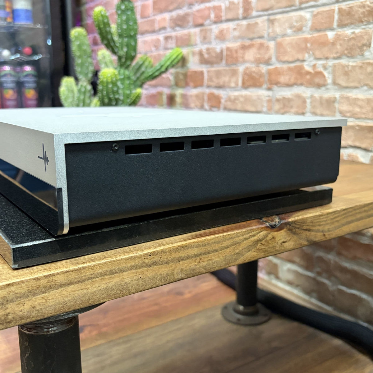 Perreaux Audiant VP3 MM/MC Phono Preamplifier