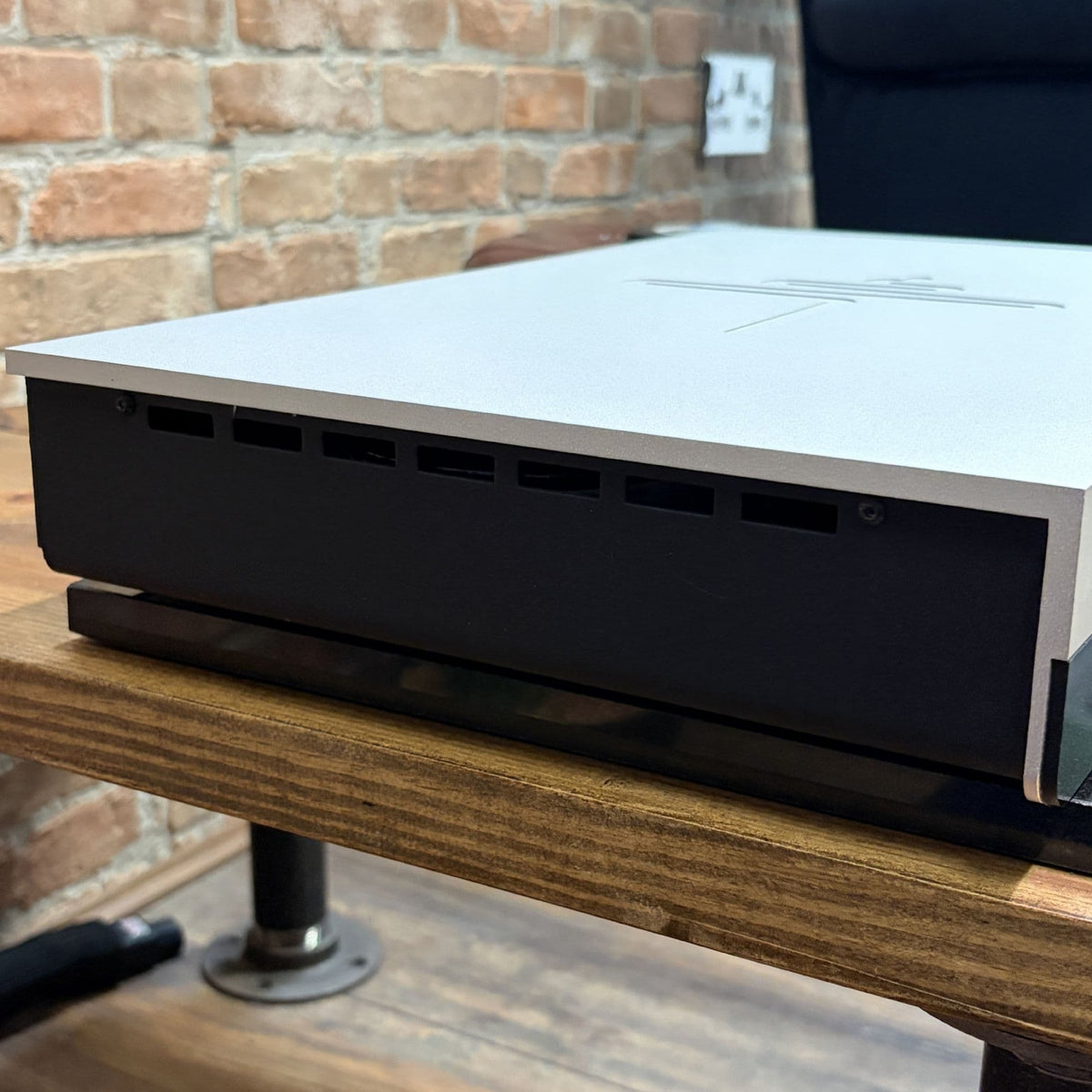 Perreaux Audiant VP3 MM/MC Phono Preamplifier