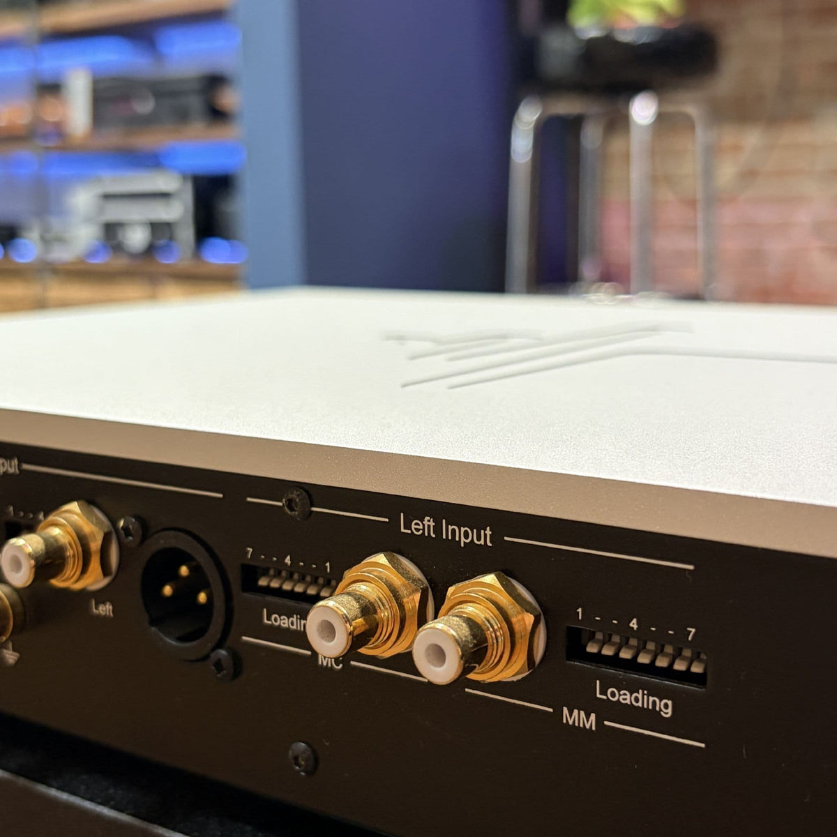 Perreaux Audiant VP3 MM/MC Phono Preamplifier