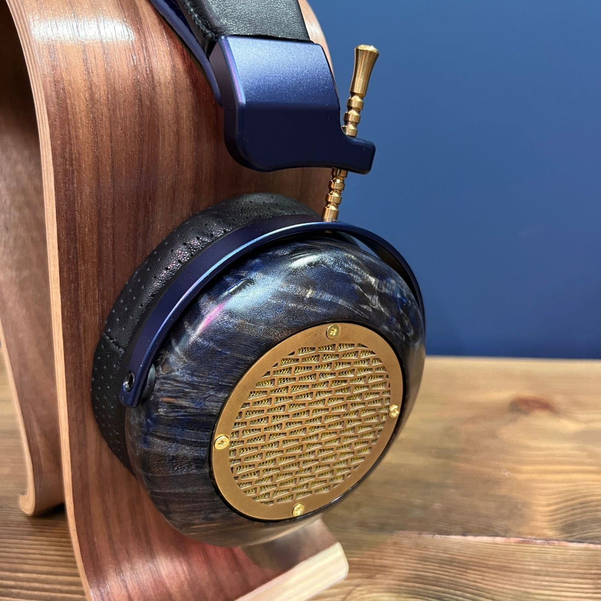 ZMF Aeolus Ltd - Open Stabilized / Resin Open Back Headphones