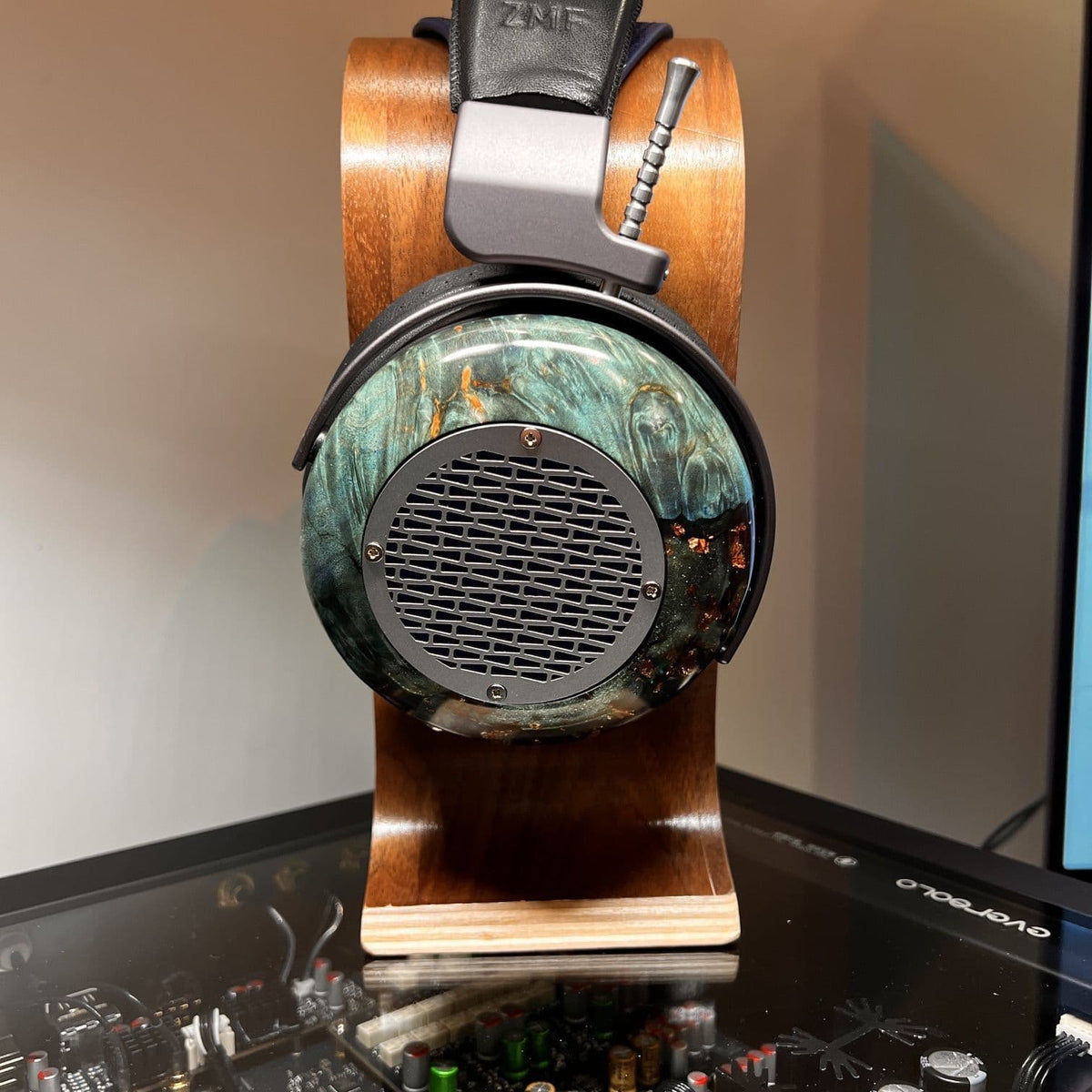 ZMF Aeolus Ltd - Stabilized Blue Resin Flake Open Back Headphones