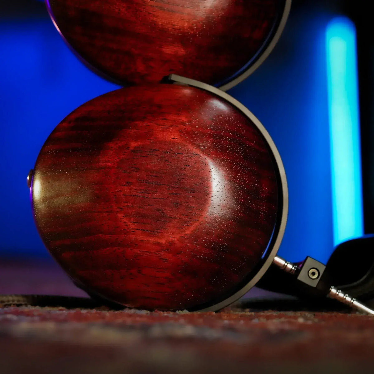 ZMF Bokeh Closed Headphones - Nersesian Rarfy