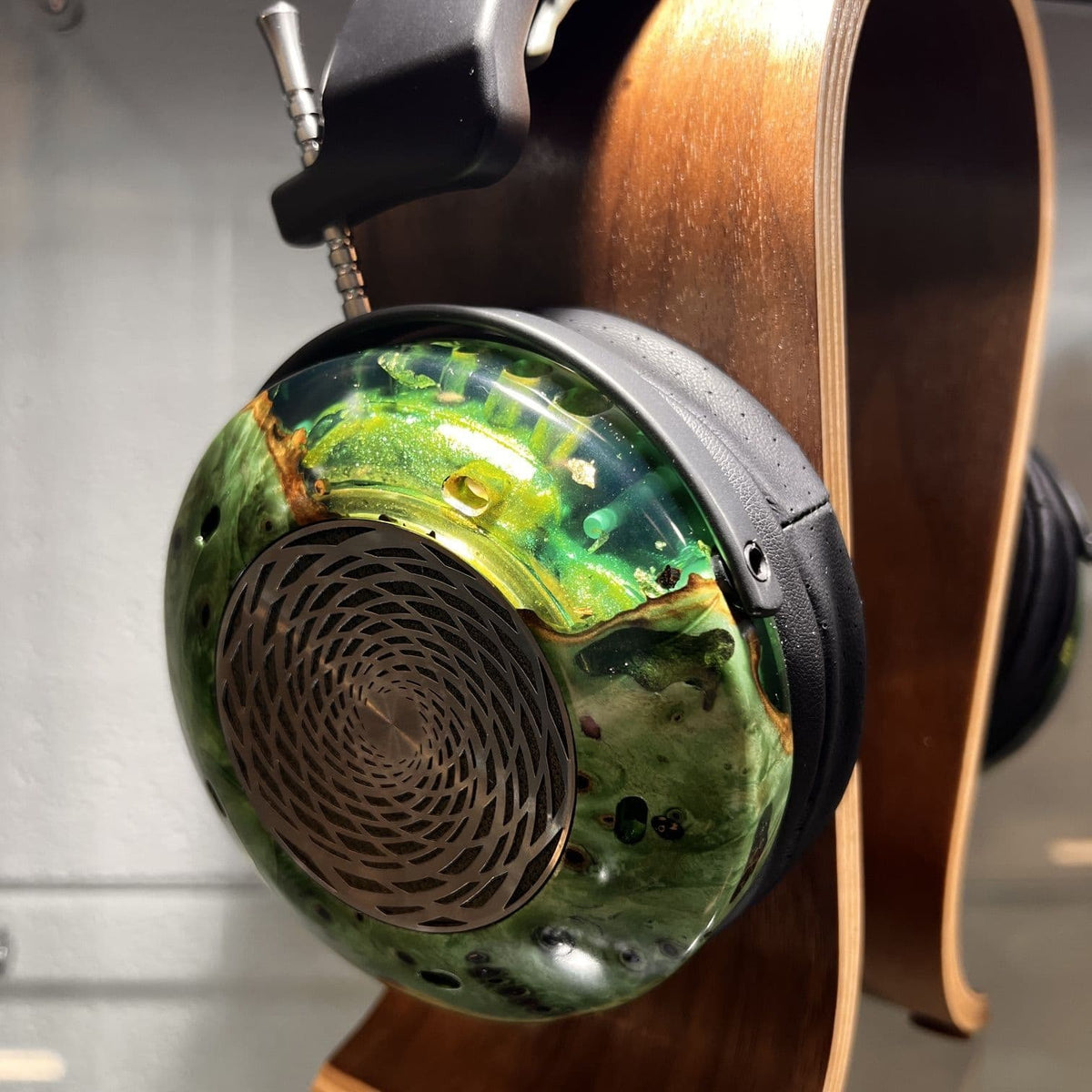 ZMF Verite Ltd - Stabilized Green Resin Flake Open Back Headphones